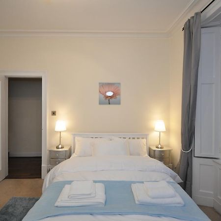 5 Wallace Street Apartment Дъмбартън Екстериор снимка